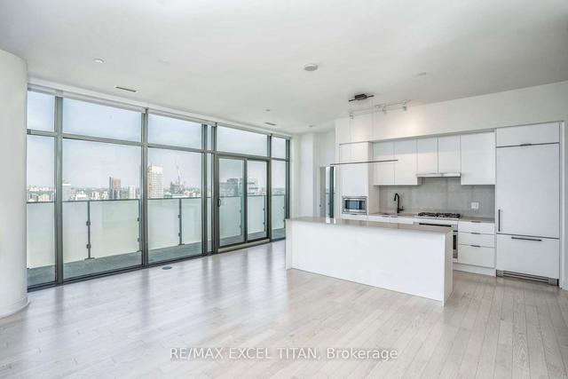 uph06 - 20 Lombard St, Condo with 2 bedrooms, 2 bathrooms and 2 parking in Toronto ON | Image 39
