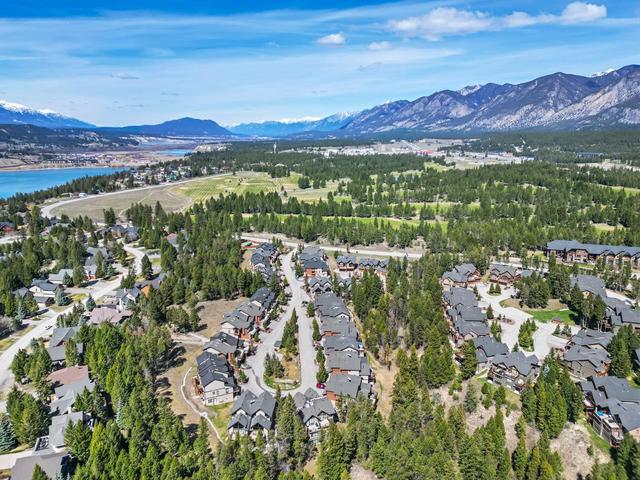 1 - 835 Lakeview Drive, House attached with 4 bedrooms, 3 bathrooms and 4 parking in East Kootenay F BC | Image 49