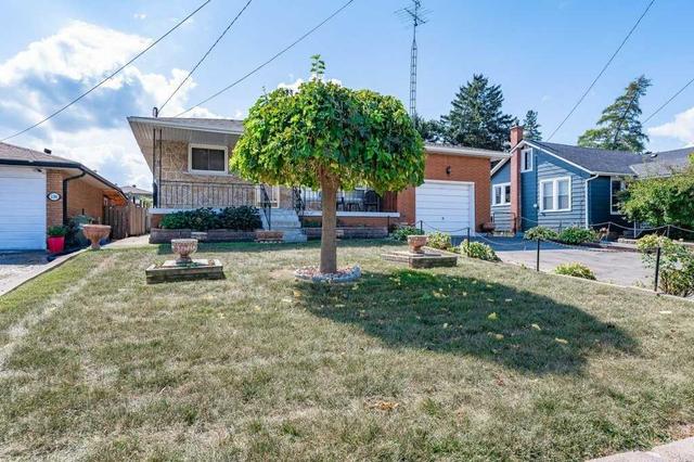 2282 King St E, House detached with 3 bedrooms, 2 bathrooms and 5 parking in Hamilton ON | Image 12
