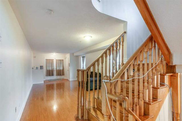 97 Heartleaf Cres, House detached with 4 bedrooms, 4 bathrooms and 3 parking in Brampton ON | Image 5