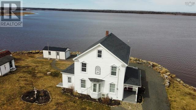 13291 Highway 6, House detached with 4 bedrooms, 2 bathrooms and null parking in Cumberland, Subd. D NS | Image 45