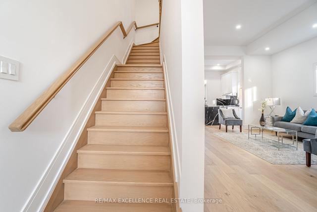 55 Renfield St, House detached with 4 bedrooms, 5 bathrooms and 3 parking in Toronto ON | Image 9