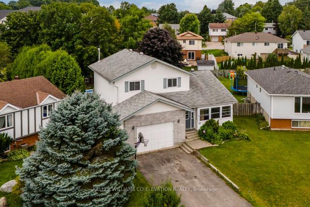 38 Corbeau Cres, Home with 3 bedrooms, 4 bathrooms and 5 parking in Penetanguishene ON | Image 1