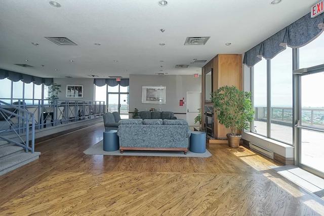 909 - 55 Elm Dr W, Condo with 2 bedrooms, 2 bathrooms and 2 parking in Mississauga ON | Image 9