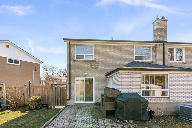 43 Templeton Crt, House semidetached with 3 bedrooms, 2 bathrooms and 2 parking in Toronto ON | Image 31
