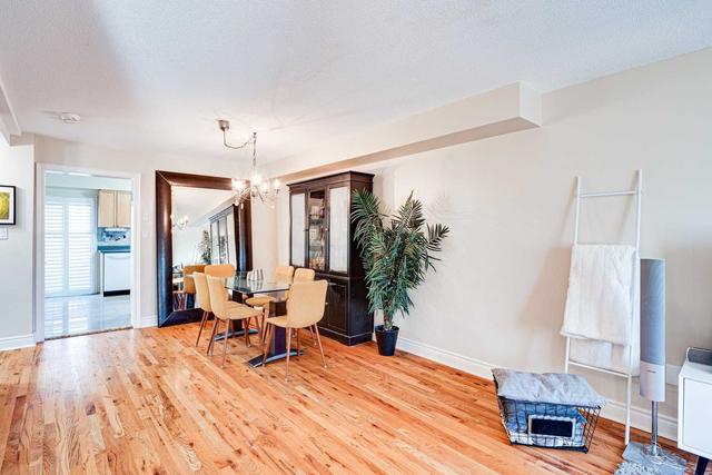 17 Rodeo Crt, House attached with 3 bedrooms, 3 bathrooms and 2 parking in Toronto ON | Image 18