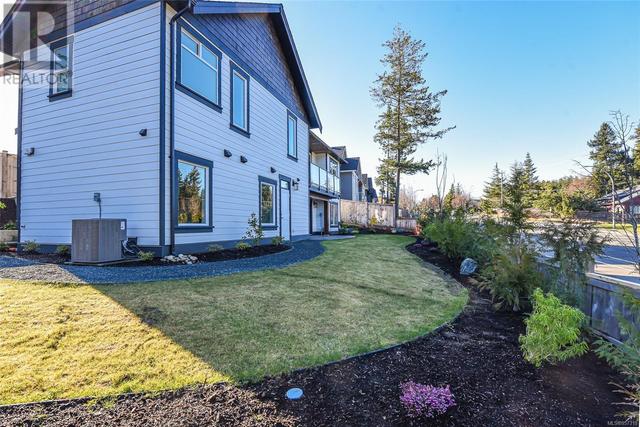 1168 Silversmith Pl, House detached with 5 bedrooms, 4 bathrooms and 2 parking in Comox BC | Image 42