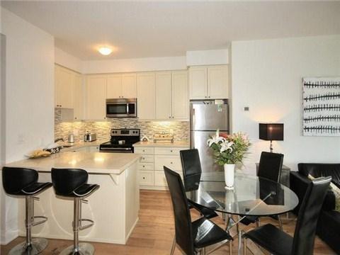 817 - 24 Woodstream Blvd, Condo with 2 bedrooms, 2 bathrooms and 1 parking in Vaughan ON | Image 3