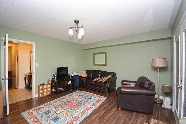 5 - 1129 Haig Blvd, Townhouse with 3 bedrooms, 3 bathrooms and 1 parking in Mississauga ON | Image 4