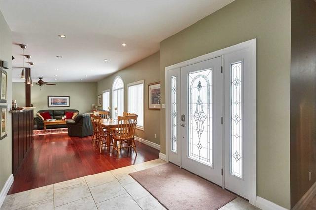 5302 Lawrence Ave, House detached with 4 bedrooms, 3 bathrooms and 20 parking in Toronto ON | Image 13
