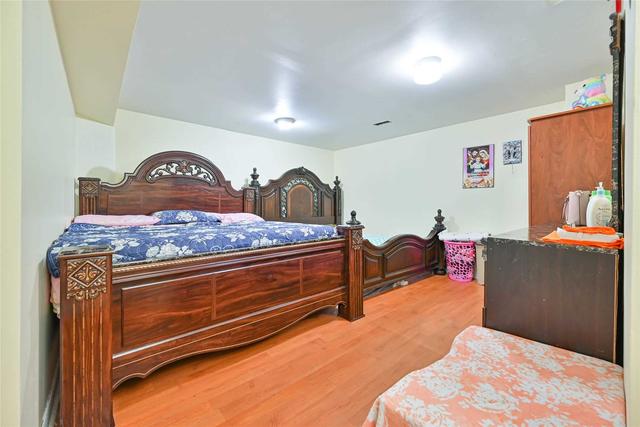 74 Shady Pine Circ, House detached with 3 bedrooms, 4 bathrooms and 3 parking in Brampton ON | Image 35