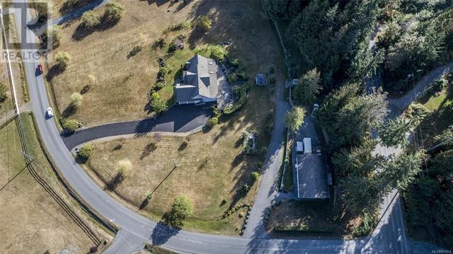 2915 Shady Mile Way, House detached with 3 bedrooms, 4 bathrooms and 4 parking in Nanaimo C BC | Card Image
