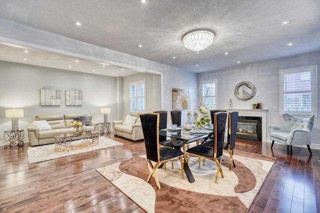 26 Manorwood Dr, House detached with 5 bedrooms, 5 bathrooms and 4 parking in Markham ON | Image 7