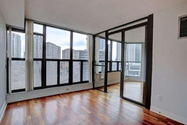 903 - 33 Elmhurst Ave, Condo with 2 bedrooms, 2 bathrooms and 1 parking in Toronto ON | Image 14