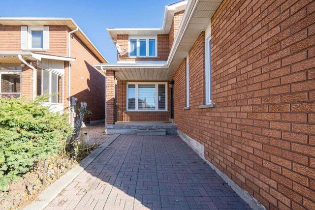 27 Waterfall Rd, House detached with 4 bedrooms, 4 bathrooms and 6 parking in Vaughan ON | Image 23