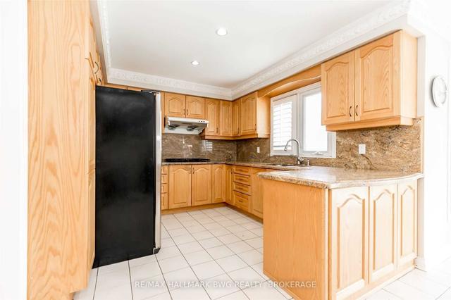 131 Zinnia Pl, House detached with 4 bedrooms, 4 bathrooms and 6 parking in Vaughan ON | Image 36