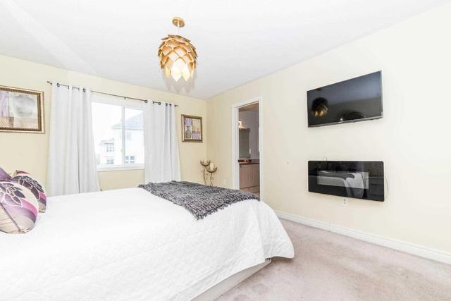 57 Aster Cres, House detached with 4 bedrooms, 3 bathrooms and 3 parking in Whitby ON | Image 12
