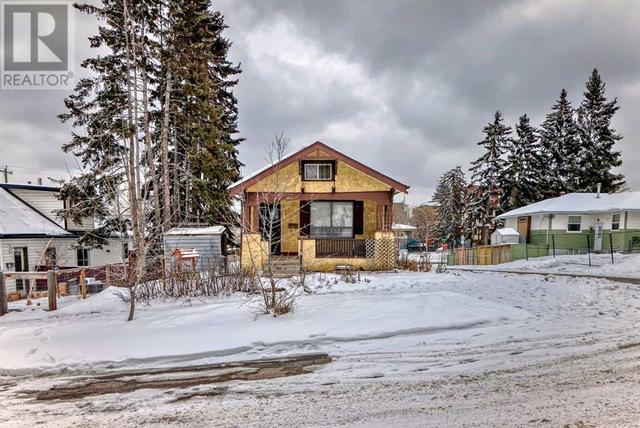 2136 18 Street Sw, House detached with 4 bedrooms, 2 bathrooms and 2 parking in Calgary AB | Image 40