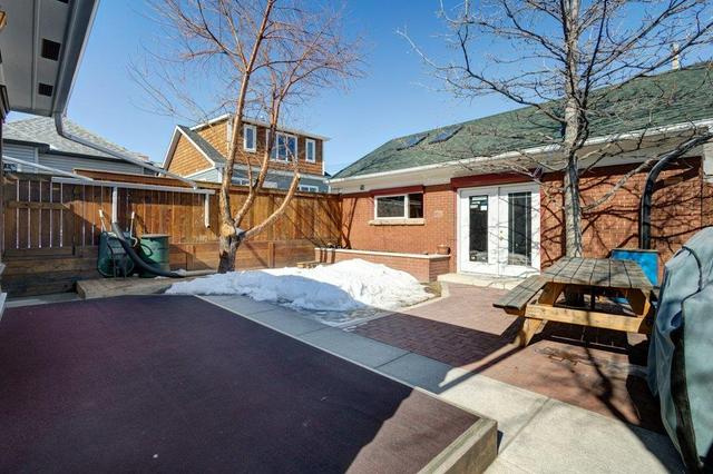 1734 27 Avenue Sw, House detached with 2 bedrooms, 2 bathrooms and 2 parking in Calgary AB | Image 26