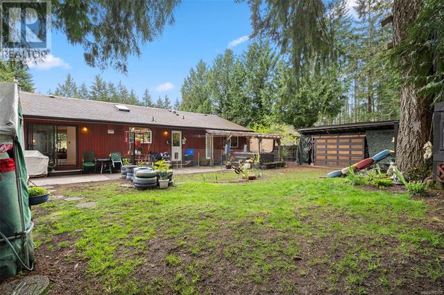 2365 Robertson Rd, House detached with 3 bedrooms, 2 bathrooms and 4 parking in Cowichan Valley B BC | Image 40