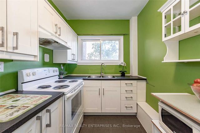 6 - 285 King St W, Condo with 2 bedrooms, 1 bathrooms and 0 parking in Hamilton ON | Image 14