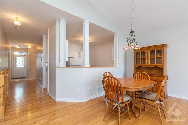 35 Village Walk Private, Townhouse with 3 bedrooms, 3 bathrooms and 2 parking in Ottawa ON | Image 9