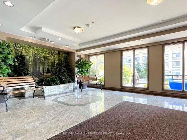807 - 270 Davis Dr, Condo with 2 bedrooms, 2 bathrooms and 1 parking in Newmarket ON | Image 28