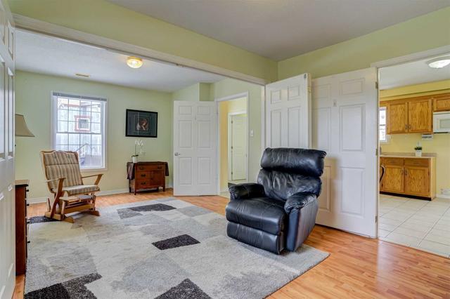 258 King St E, House detached with 3 bedrooms, 3 bathrooms and 4 parking in Hamilton ON | Image 19