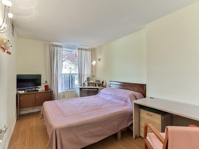 105 - 2365 Kennedy Rd, Condo with 2 bedrooms, 1 bathrooms and 1 parking in Toronto ON | Image 10
