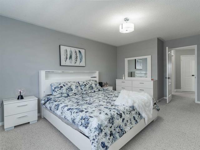 27 Farthingale Cres, House semidetached with 4 bedrooms, 3 bathrooms and 3 parking in Brampton ON | Image 14