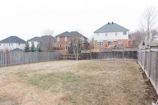 11 Kenney St, House detached with 3 bedrooms, 3 bathrooms and 6 parking in Halton Hills ON | Image 12