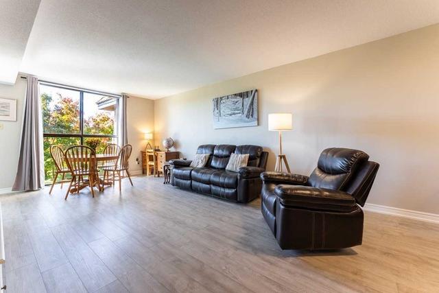 410 - 102 Bronte Rd, Condo with 2 bedrooms, 2 bathrooms and 1 parking in Oakville ON | Image 7