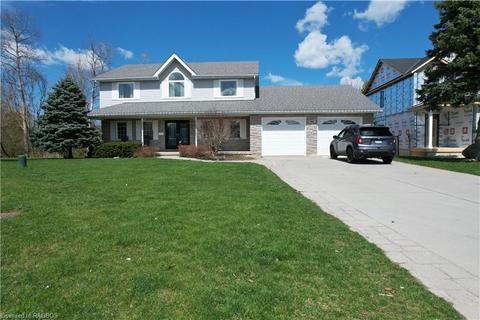 690 17th Street Crescent, Hanover, ON, N4N3S7 | Card Image