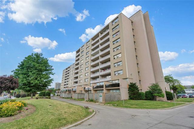 1004 - 15 Albright Rd, Condo with 2 bedrooms, 1 bathrooms and 1 parking in Hamilton ON | Image 12