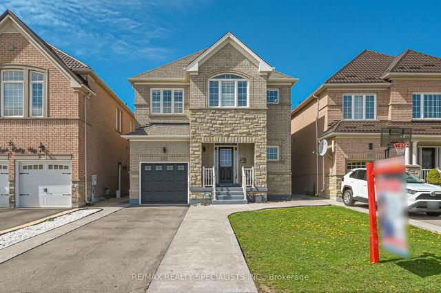 4 Lightcatcher Circ, House detached with 4 bedrooms, 4 bathrooms and 5 parking in Brampton ON | Image 1