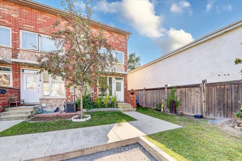 123 - 8 Fairwood Cres, Townhouse with 2 bedrooms, 2 bathrooms and 1 parking in Toronto ON | Card Image