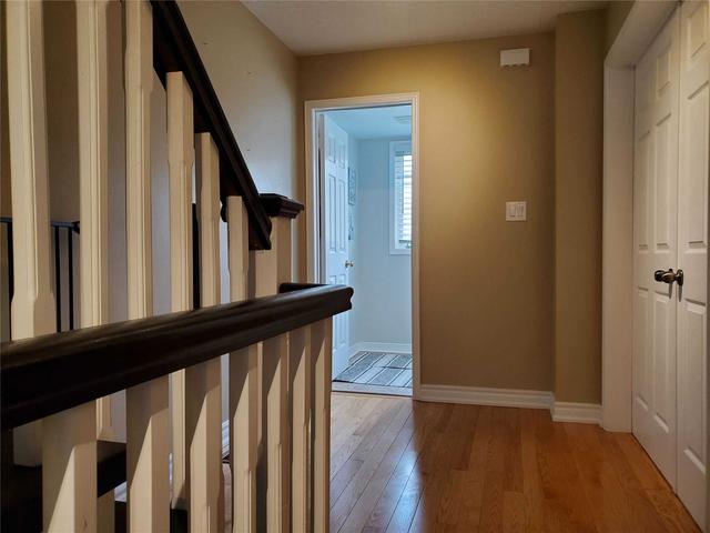 39 Oates Dr, House attached with 3 bedrooms, 3 bathrooms and 2 parking in Toronto ON | Image 11