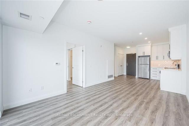 307 - 332 Gosling Gdns N, Condo with 1 bedrooms, 1 bathrooms and 1 parking in Guelph ON | Image 5