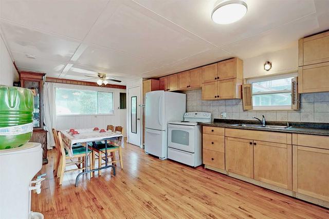 34 Antiquary Rd, House detached with 2 bedrooms, 1 bathrooms and 4 parking in Kawartha Lakes ON | Image 7