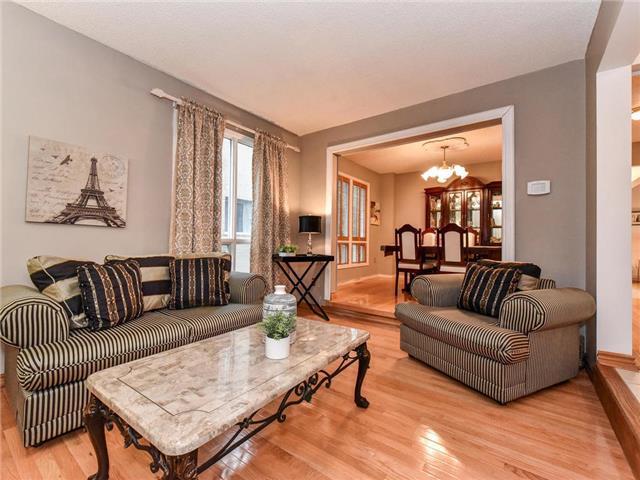 15 Carnelly Cres, House detached with 3 bedrooms, 4 bathrooms and 2 parking in Ajax ON | Image 6