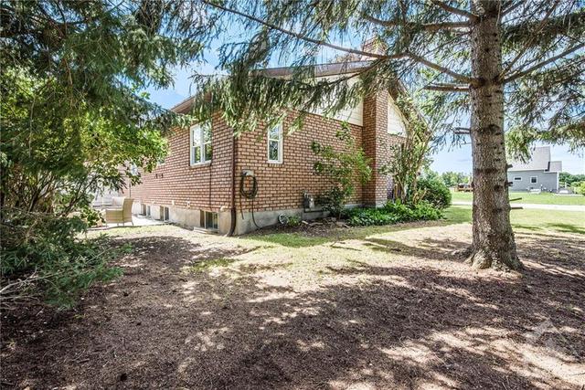 492 Bailey Avenue, House detached with 3 bedrooms, 2 bathrooms and 8 parking in North Dundas ON | Image 29