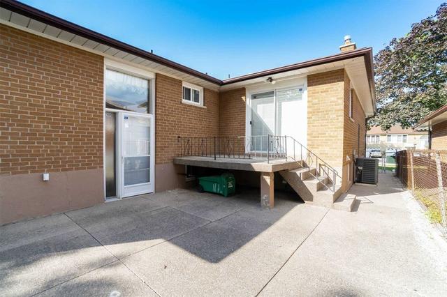 146 Achill Cres, House detached with 3 bedrooms, 3 bathrooms and 2 parking in Mississauga ON | Image 30