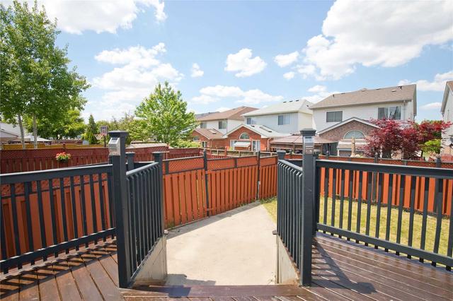 60 Feather Top Lane, House semidetached with 3 bedrooms, 3 bathrooms and 3 parking in Brampton ON | Image 31