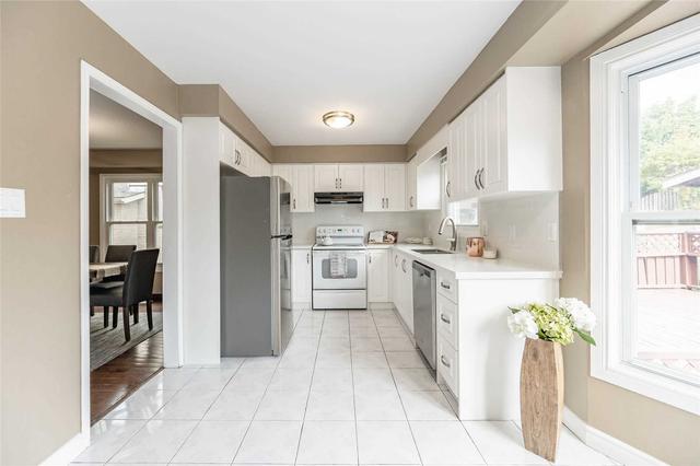 26 Northforest Tr, House detached with 4 bedrooms, 4 bathrooms and 5 parking in Kitchener ON | Image 6