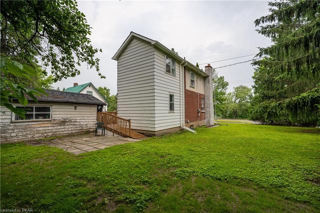 1023 Water Street, House detached with 3 bedrooms, 2 bathrooms and 5 parking in Peterborough ON | Image 8