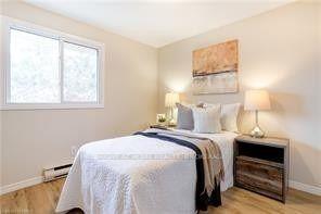 32 - 355 Sandringham Cres, Townhouse with 3 bedrooms, 2 bathrooms and 1 parking in London ON | Image 9