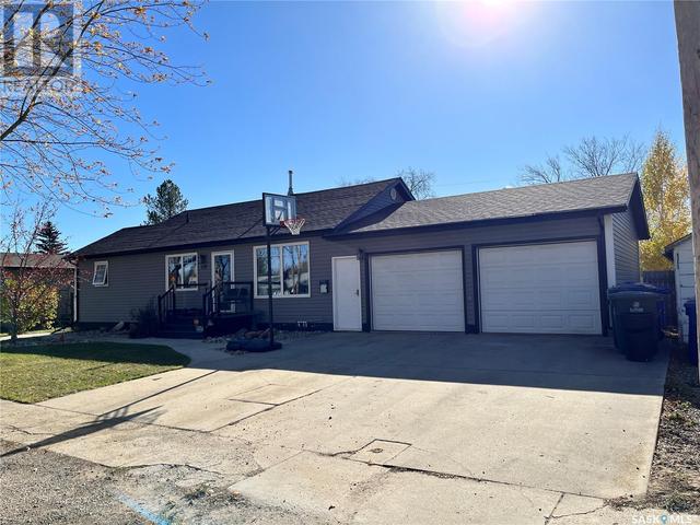 120 2nd Street E, House detached with 2 bedrooms, 2 bathrooms and null parking in Langham SK | Image 1