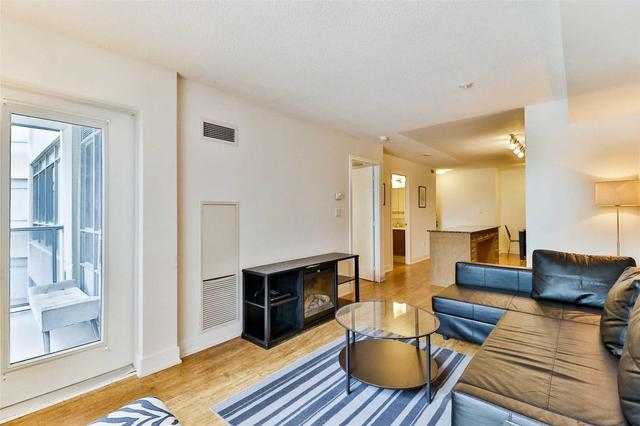 820 - 20 Blue Jays Way, Condo with 1 bedrooms, 1 bathrooms and 1 parking in Toronto ON | Image 15