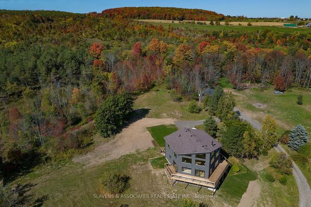 707585 County Rd 21 Rd, House detached with 2 bedrooms, 4 bathrooms and 12 parking in Mulmur ON | Image 9