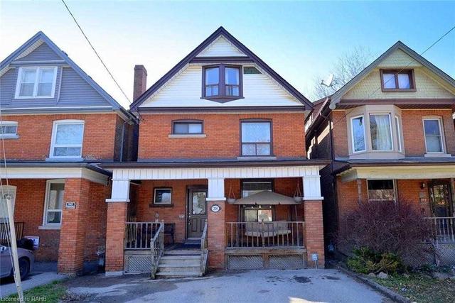 upper - 204 Sanford Ave S, House detached with 2 bedrooms, 1 bathrooms and 1 parking in Hamilton ON | Image 1